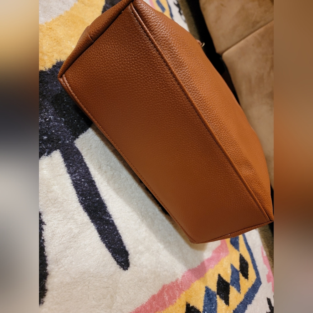 Elliott Lucca Brown Waverly Tote - Picture 4 of 4